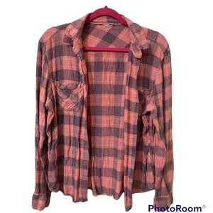 Women’s button down plaid blouse